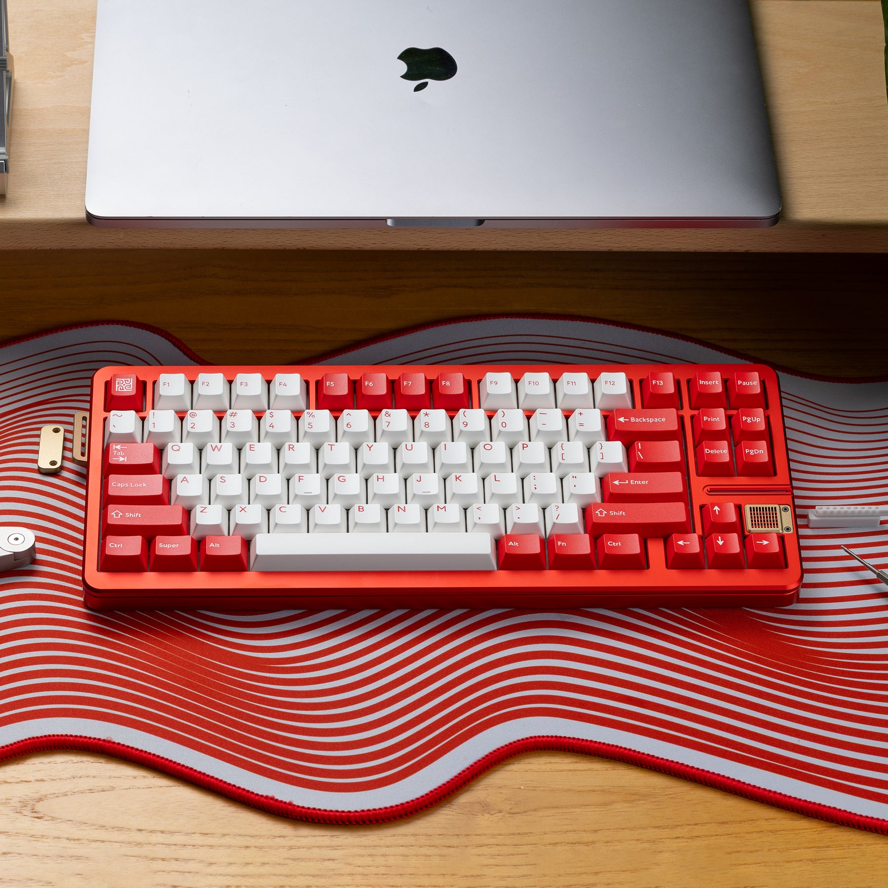 PBTfans Orbit搭載のGT-80ホットスワップモデル（組み立て済み）